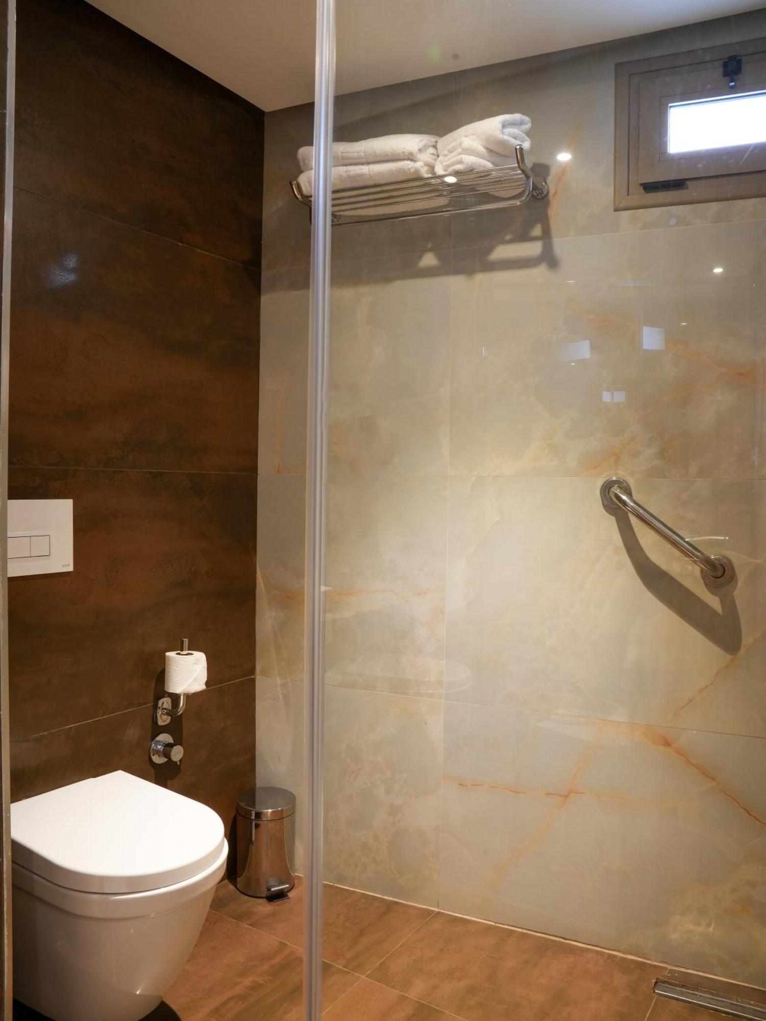 First Suites Hotel 拉巴特 外观 照片