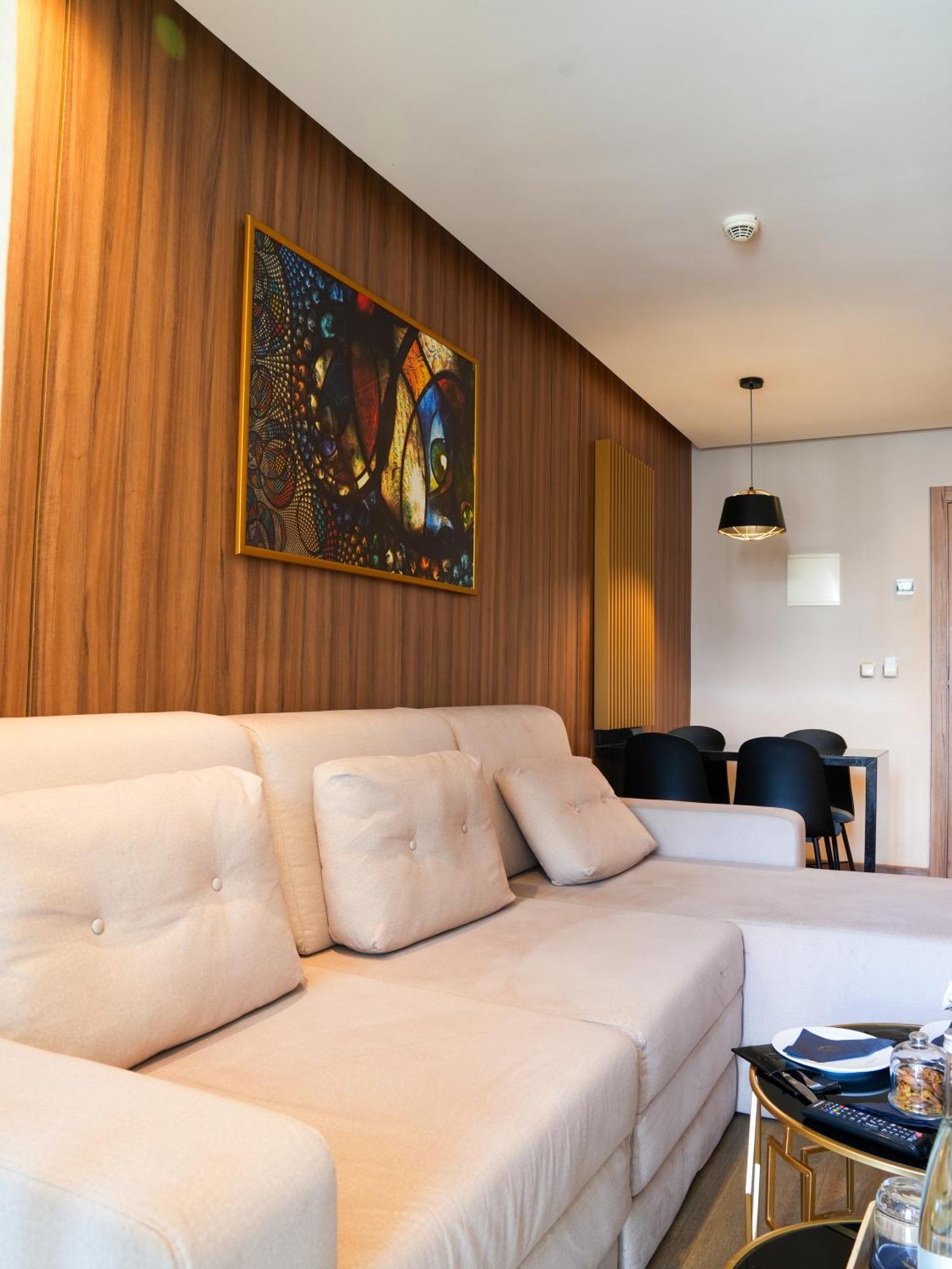 First Suites Hotel 拉巴特 外观 照片